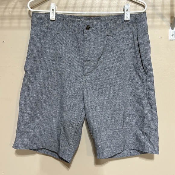 Callaway Golf Shorts size 32 - Picture 1 of 4